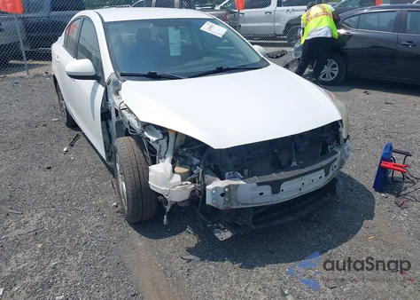 2012 Mazda Mazda3 I Touring из США, поврежденный, VIN JM1BL1V89C1688065